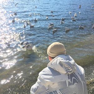 教官趴双腿吸核花蜜水
