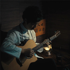 教官趴双腿吸核花蜜水
